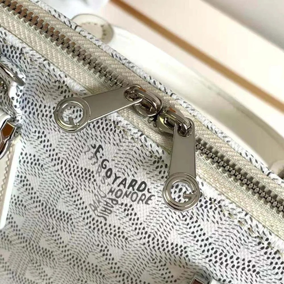 Goyard Vendôme Mini Bag for Women in White