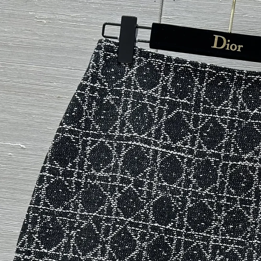 Dior Macrocannage Miniskirt Black and White Technical Cotton Tweed for Women Dior Macrocannage Miniskirt Black and White Technical Cotton Tweed for Women