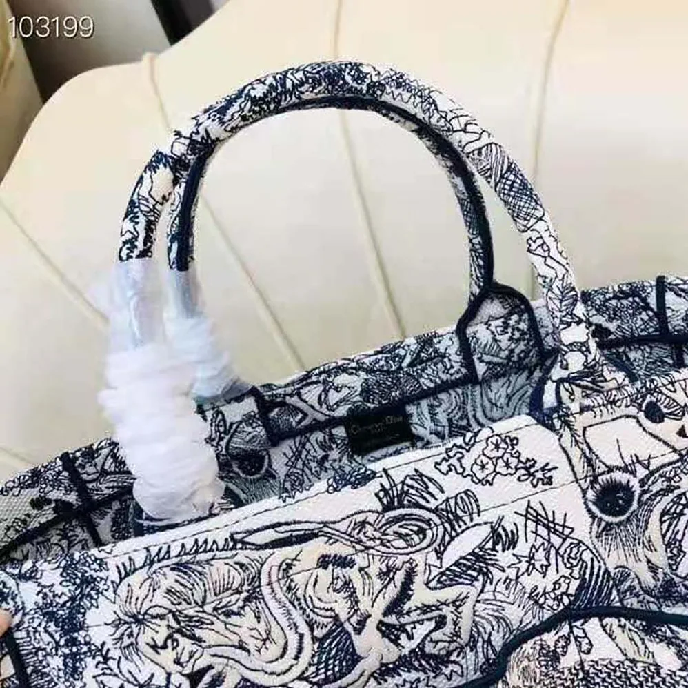 Dior Catherine Tote Blue Toile de Jouy Embroidery for Women Dior Catherine Tote Blue Toile de Jouy Embroidery for Women