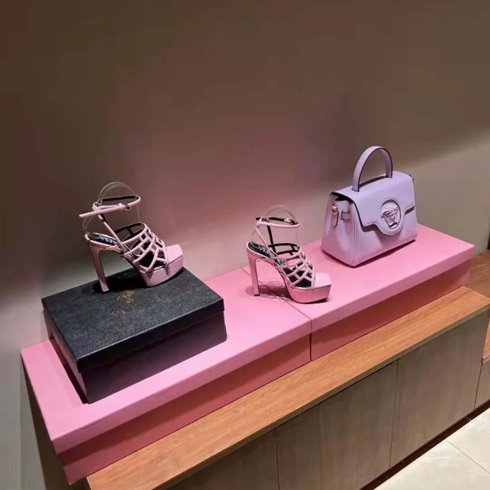 Versace Greca Maze Sandals in 15cm Heel Height for Women in Pink Versace Greca Maze Sandals in 15cm Heel Height for Women in Pink