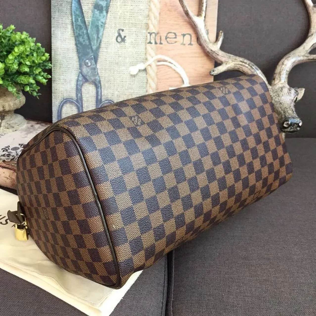 Louis Vuitton Speedy 35 Top Handle Bag / Brown Damier Ebene Canvas Gold Hardware