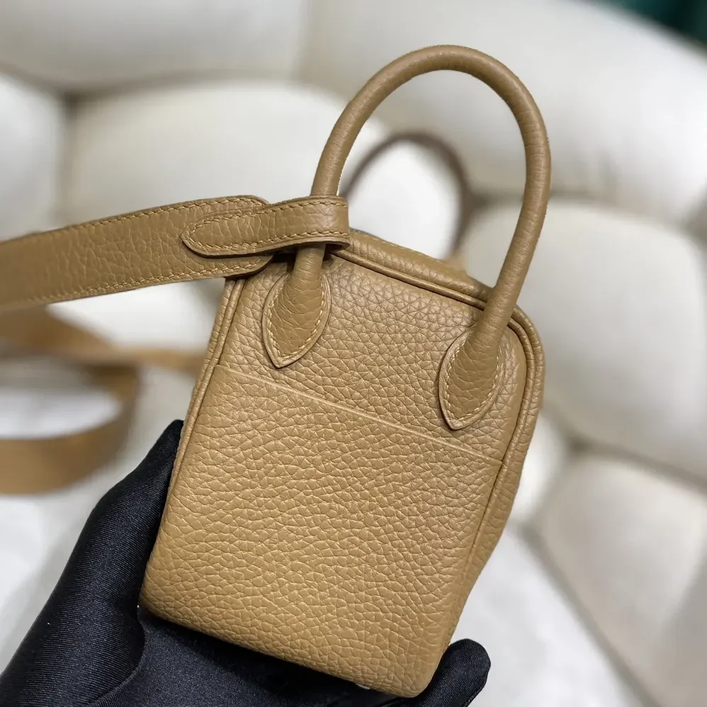 Hermes Lindy Mini 19 in Clemence Leather for Women in Sandy/Silver Hermes Lindy Mini 19 in Clemence Leather for Women in Sandy/Silver