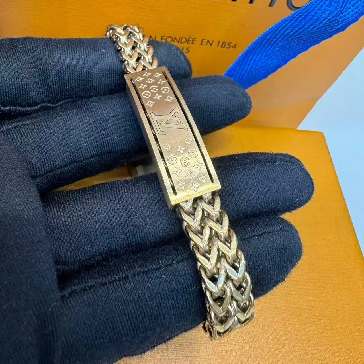 Louis Vuitton Monogram Chain Braided Bracelet Gold Hardware Louis Vuitton Monogram Chain Braided Bracelet Gold Hardware