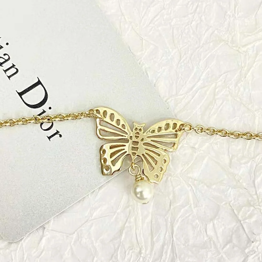 Dior Métamorphose Necklace Gold-Finish Metal and White Resin Pearls for Women