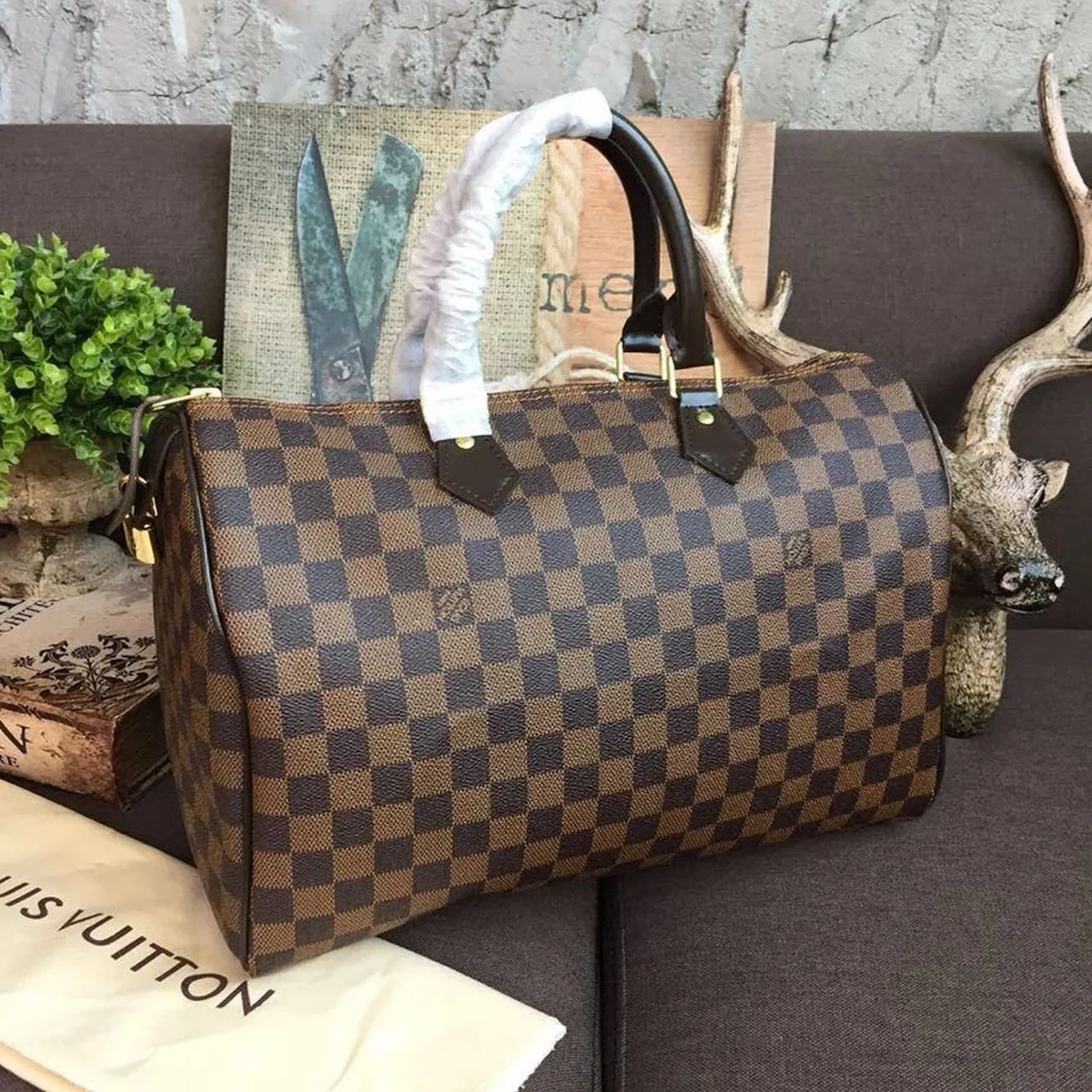 Louis Vuitton Speedy 35 Top Handle Bag / Brown Damier Ebene Canvas Gold Hardware
