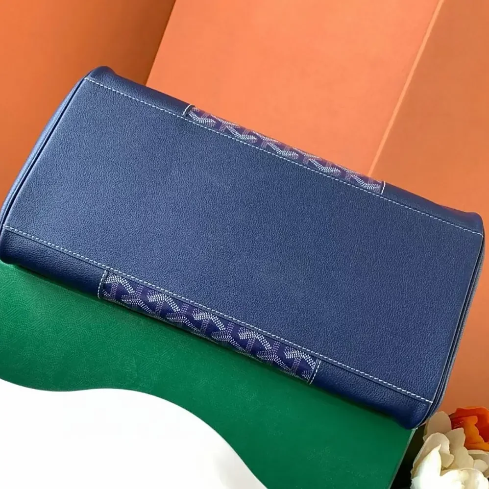 Goyard Saïgon Tote Bag for Women in Navy