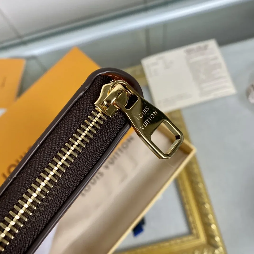 Louis Vuitton Zippy Wallet Trunk Monogram Canvas Louis Vuitton Zippy Wallet Trunk Monogram Canvas