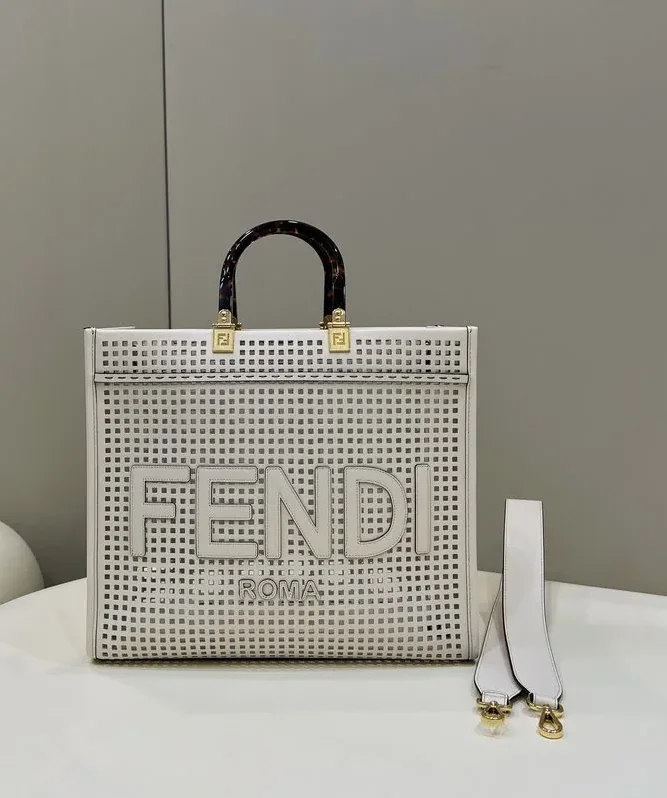 Fendi Fendi Sunshine Medium Two-toned perforated Bag For Woman / Fendi Fendi Sunshine Medium Two-toned perforated Bag For Woman /