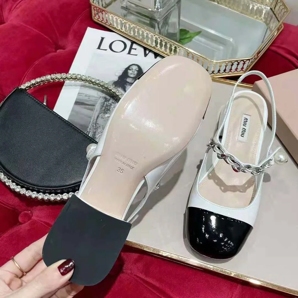 Miu Miu Patent Leather Pumps in 35mm Heel for Women in White Miu Miu Patent Leather Pumps in 35mm Heel for Women in White