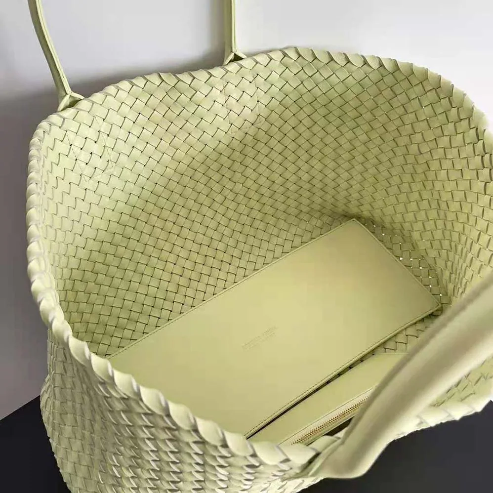 Bottega Veneta Medium Cabat Leather Tote Bag for Women in Lime Bottega Veneta Medium Cabat Leather Tote Bag for Women in Lime