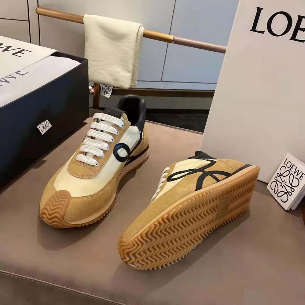 Loewe Flow Runner in Suede for Women in Brown