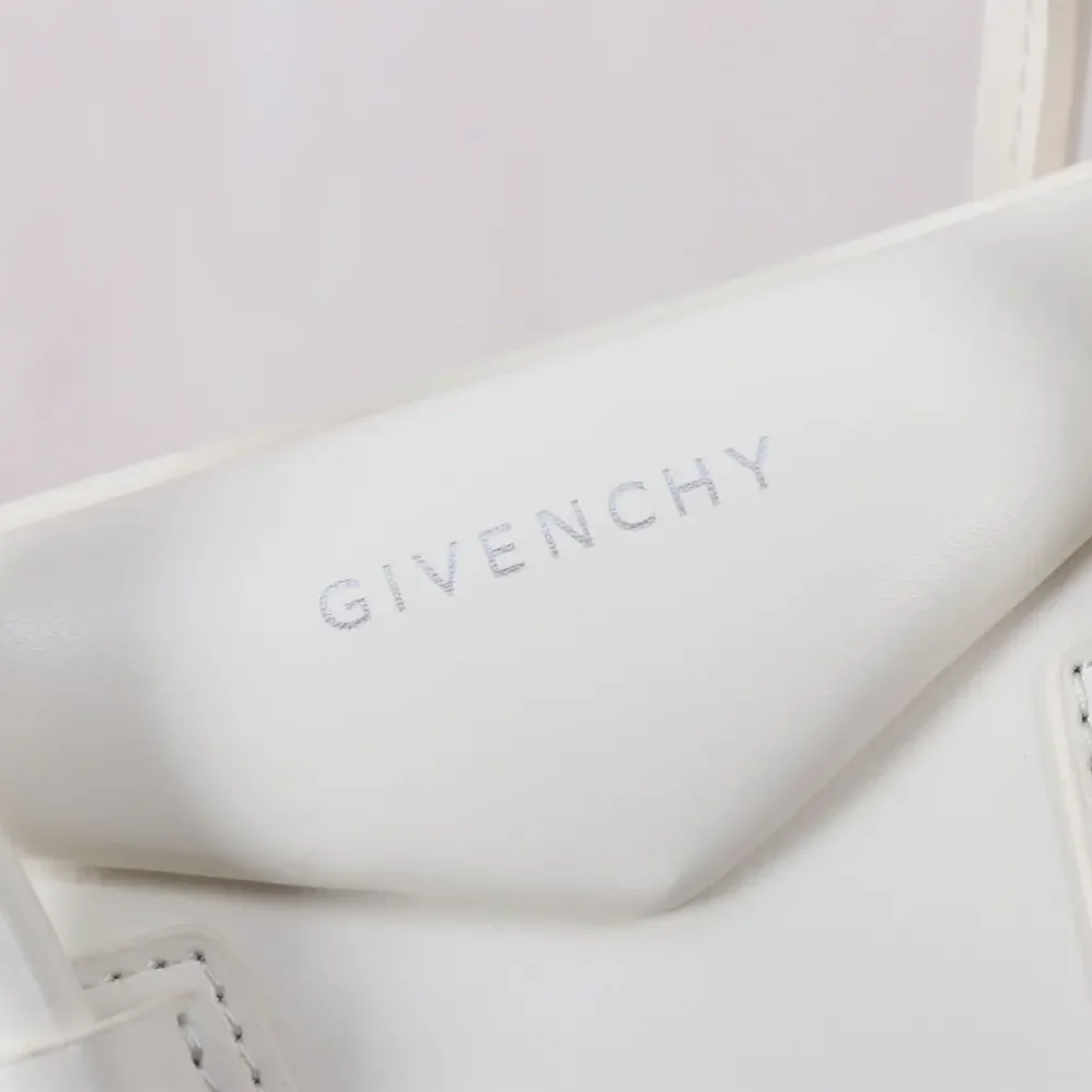 Givenchy Small Antigona Bag in Box Leather for Women in White