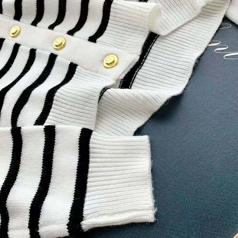 Miu Miu Cashmere Cardigan with Intarsia Logo for Women in White Miu Miu Cashmere Cardigan with Intarsia Logo for Women in White