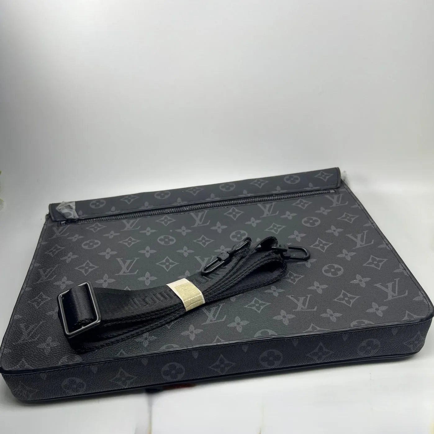 Louis Vuitton S-Lock Briefcase Monogram Eclipse Black Louis Vuitton S-Lock Briefcase Monogram Eclipse Black
