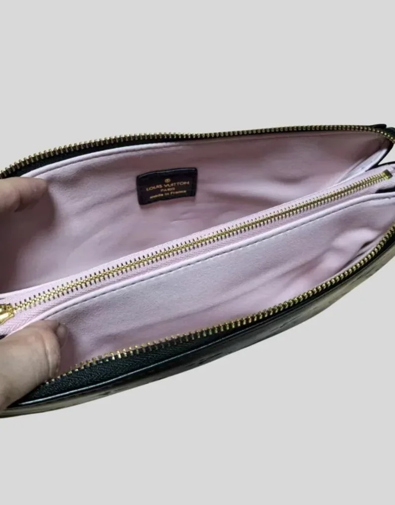 Louis Vuitton Coussin PM Monogram 10.2 Inches Black Louis Vuitton Coussin PM Monogram 10.2 Inches Black