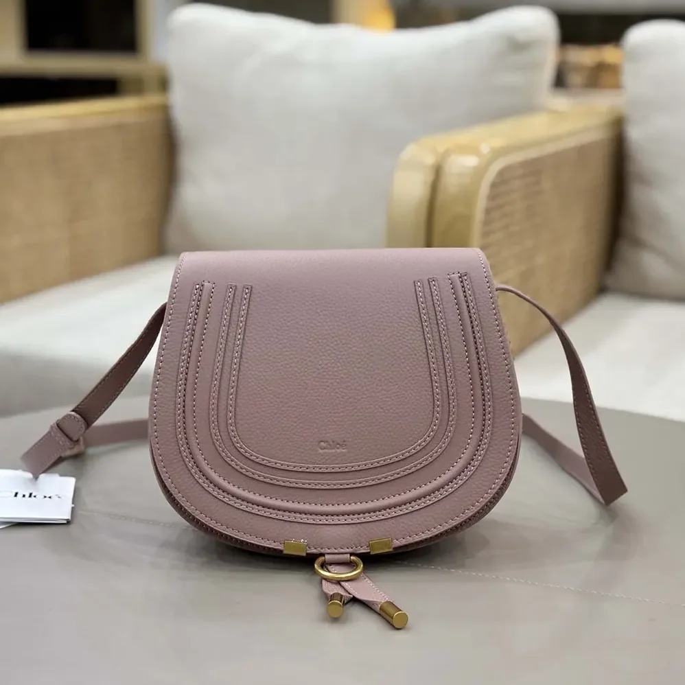Chloe Marcie Saddle Bag is Crafted Leather for Women Chloe Marcie Saddle Bag is Crafted Leather for Women