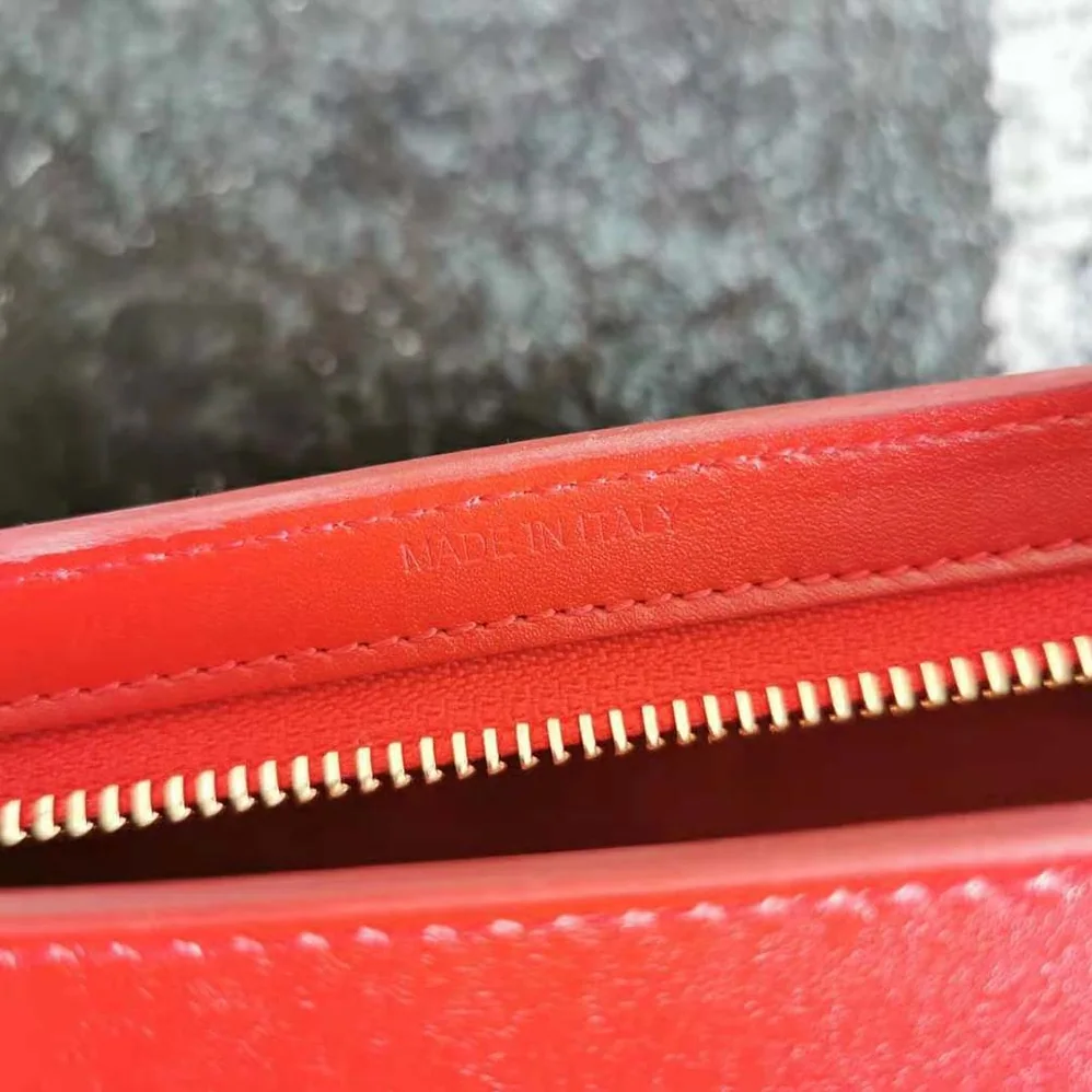 Celine Shoulder Bag Cuir Triomphe in Smooth Calfskin for Women in Red