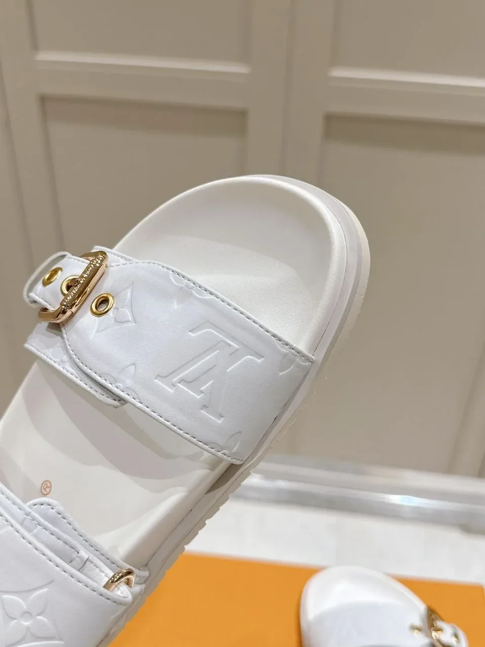 Bom Dia Flat Comfort Mule Ivory 1ABVO6 Bom Dia Flat Comfort Mule Ivory 1ABVO6