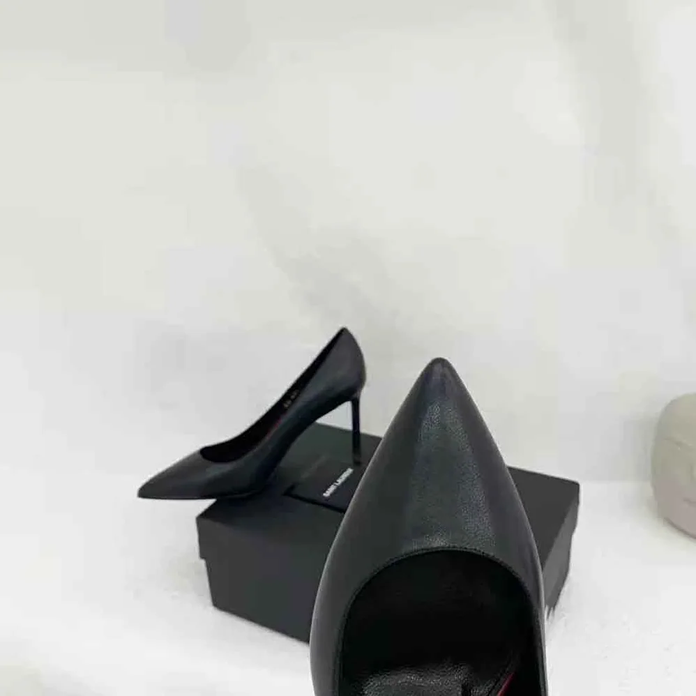 Saint Laurent YSL Anja Escarpin Pump in Smooth Leather for Women