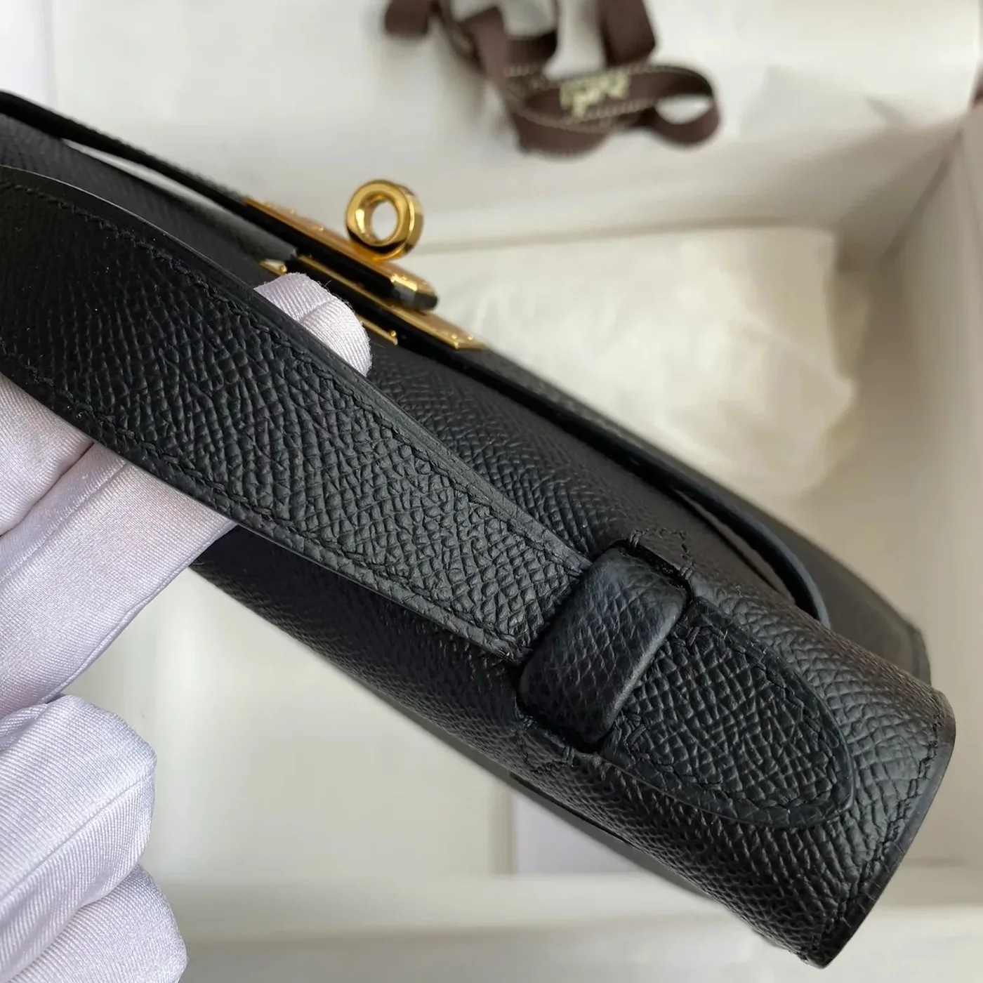 Hermes Kelly Pochette Top Handle Bag in Noir Epsom Gold Hardware Hermes Kelly Pochette Top Handle Bag in Noir Epsom Gold Hardware