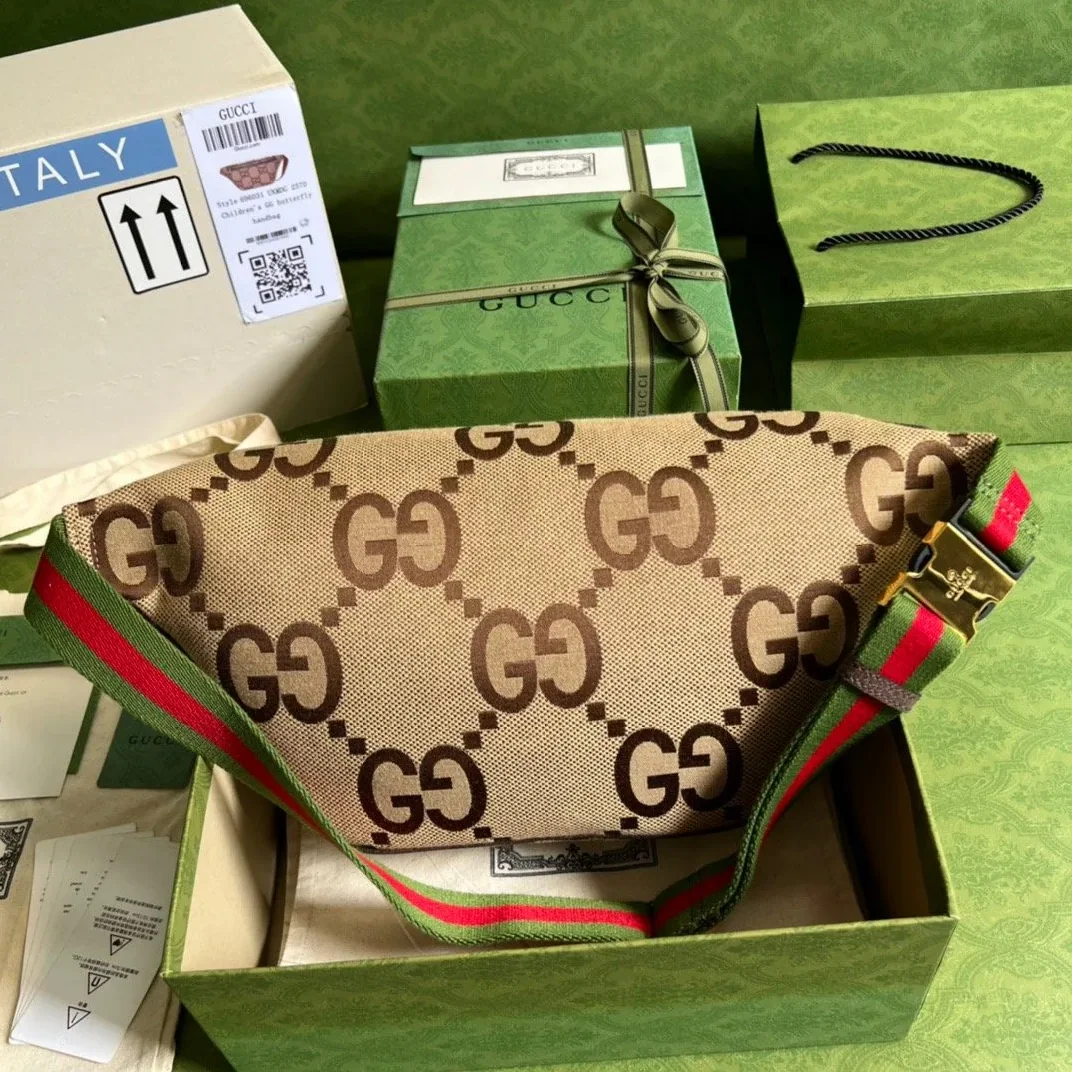 Gucci Jumbo GG Belt Bag Camel And Ebony Jumbo GG Canvas / Gucci Jumbo GG Belt Bag Camel And Ebony Jumbo GG Canvas /