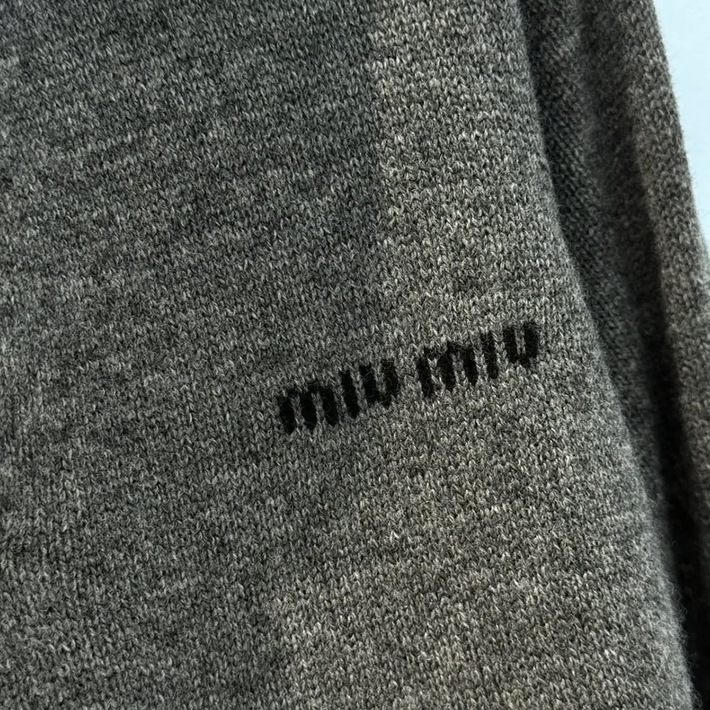 Miu Miu Cashmere Half for Women in Zipper Sweater Miu Miu Cashmere Half for Women in Zipper Sweater