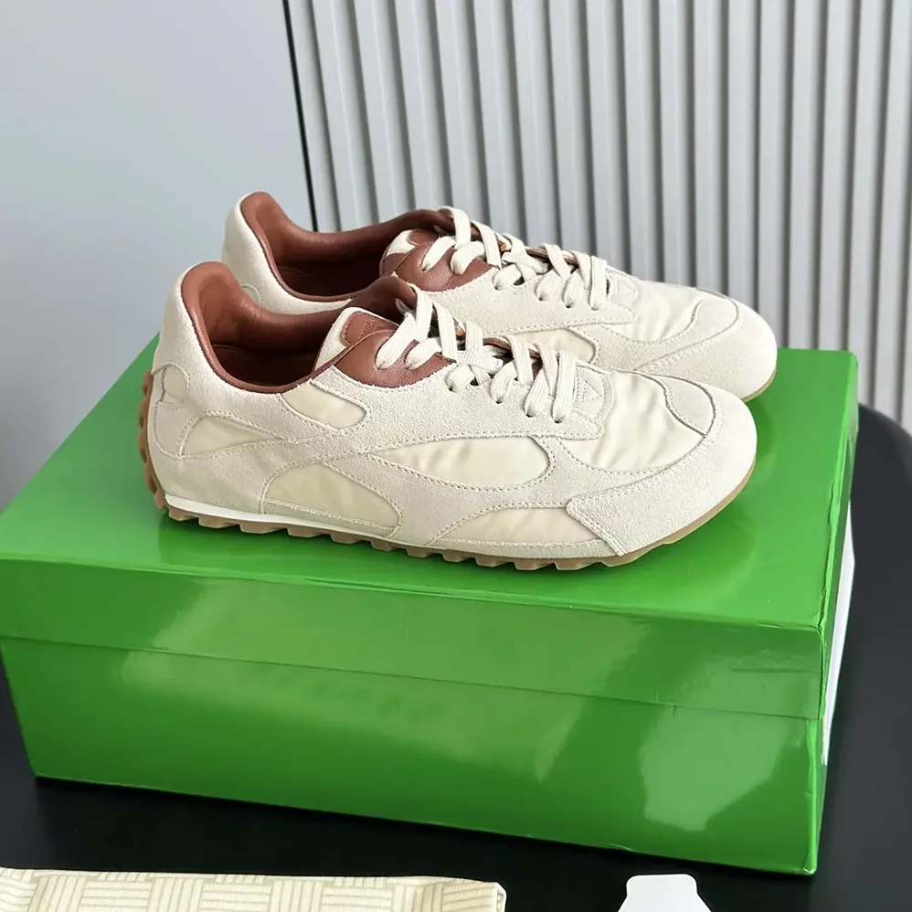 Bottega Veneta Orbit Flash Sneaker for Unisex in Beige