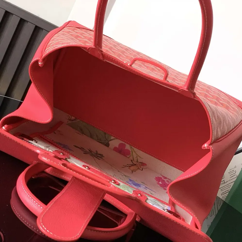 Goyard Saïgon Tote Bag for Women in Pink Goyard Saïgon Tote Bag for Women in Pink