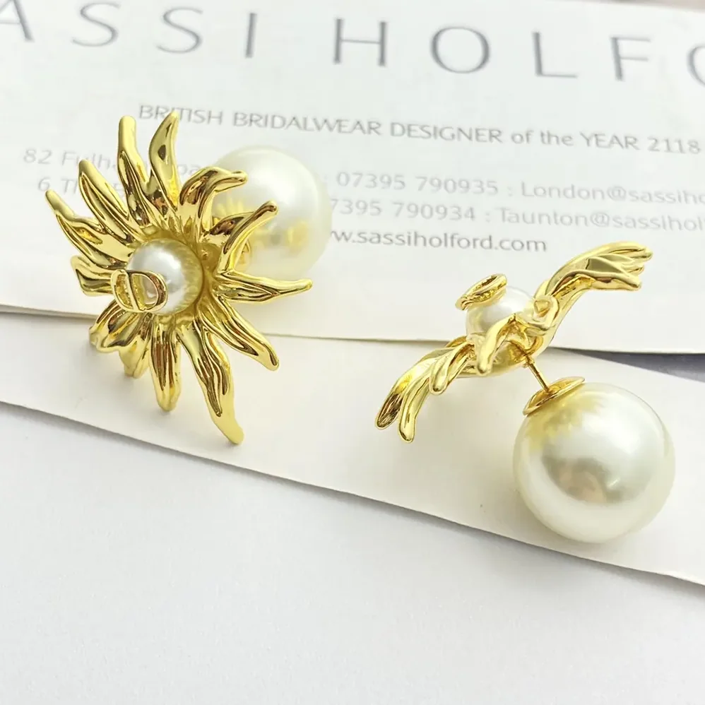 Dior Tribales Earrings Gold-Finish Metal and White Resin Pearls for Women Dior Tribales Earrings Gold-Finish Metal and White Resin Pearls for Women