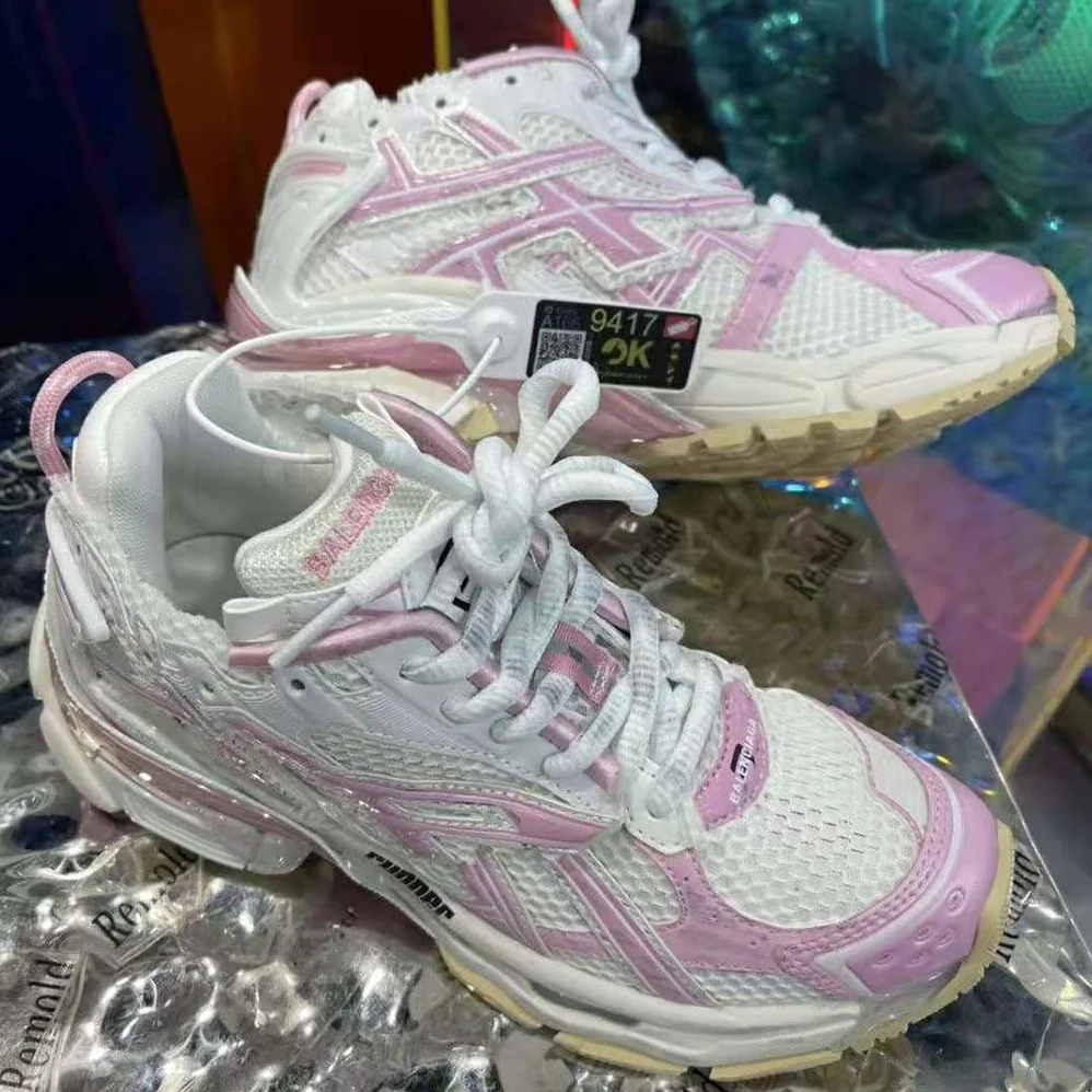 Balenciaga Runner Sneaker in White Mesh and Nylon for Women