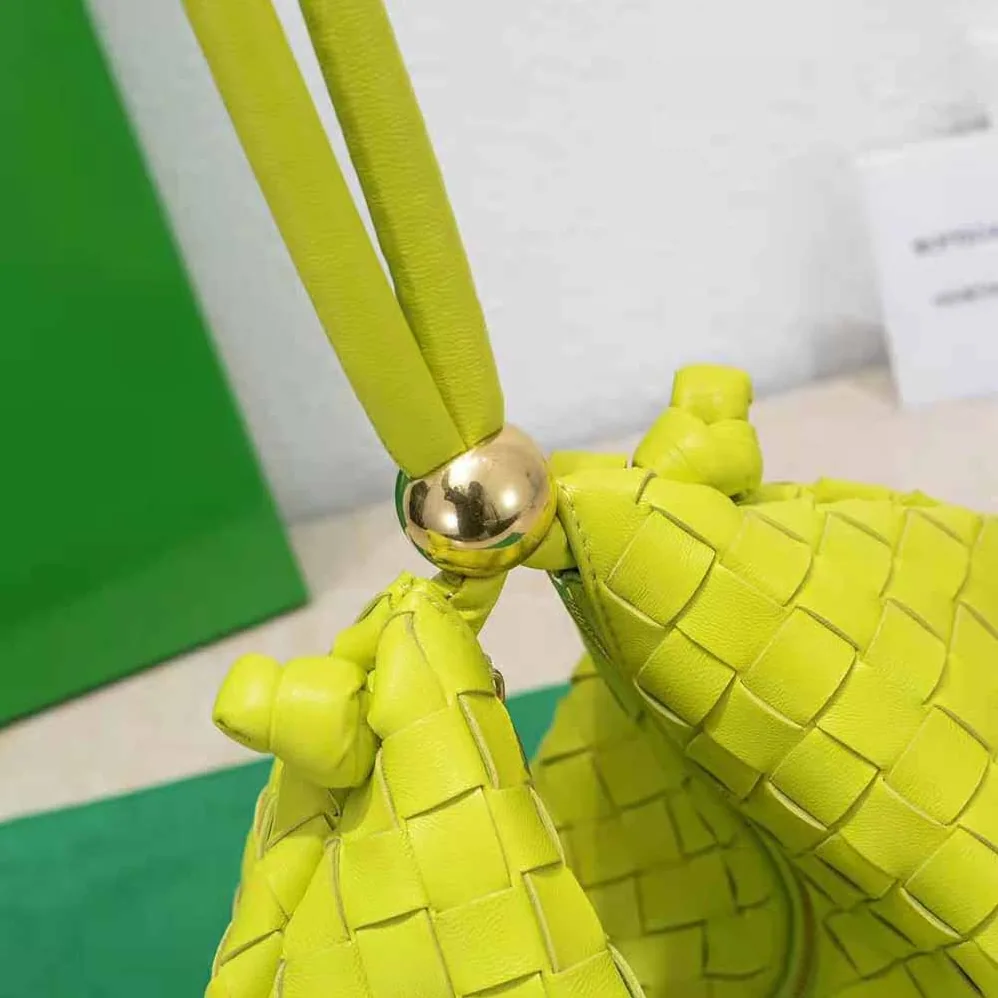 Bottega Veneta Turn Medium Intrecciato Leather Pouch with Adjustable Strap for Women in Lime