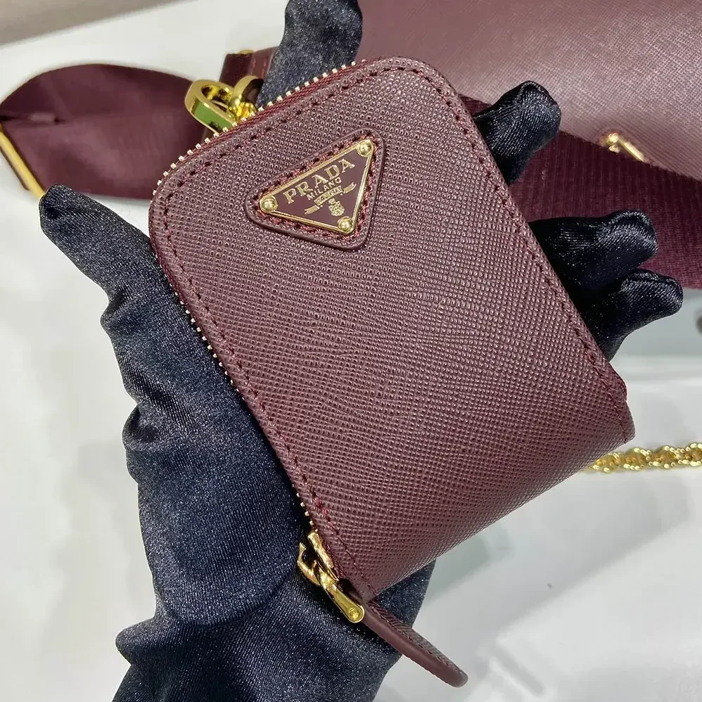 Prada Re-Edition 2005 Saffiano Leather Bag for Women in Maroon