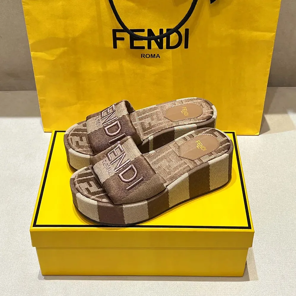Fendi Sunshine Dove Gray Denim for Women in effect Jacquard Flatform Slides