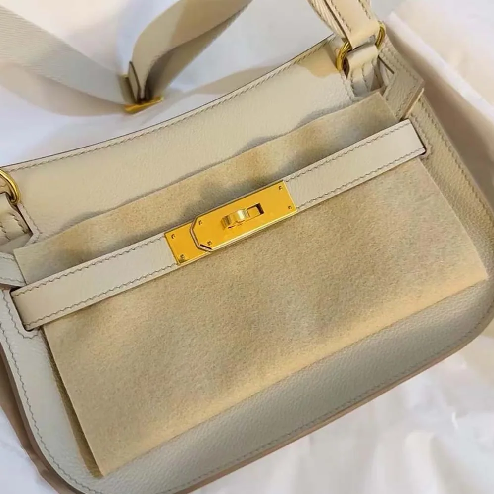 Hermes Jyspiere in Evercolor Leather for Women in White/Gold Hermes Jyspiere in Evercolor Leather for Women in White/Gold