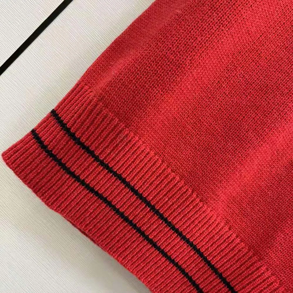 Dior Christian Dior Short-Sleeved Sweater Red Cashmere and Wool Knit for Women Dior Christian Dior Short-Sleeved Sweater Red Cashmere and Wool Knit for Women