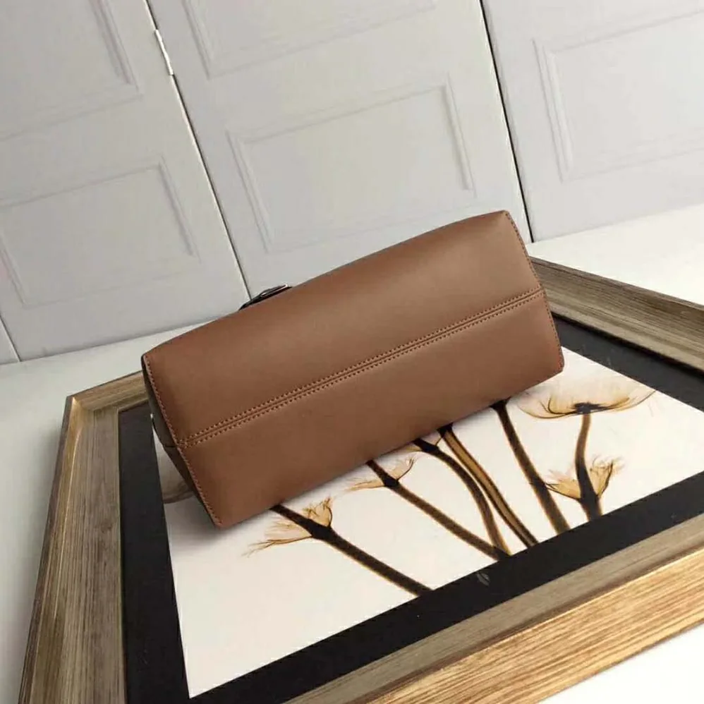 Fendi By the Way Regular Leather Boston Bag for Women in Brown Fendi By the Way Regular Leather Boston Bag for Women in Brown