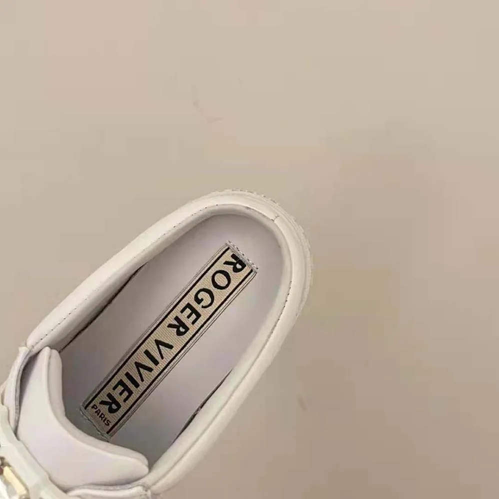 Roger Vivier Very Vivier Strass Buckle Mules in Leather for Women in White