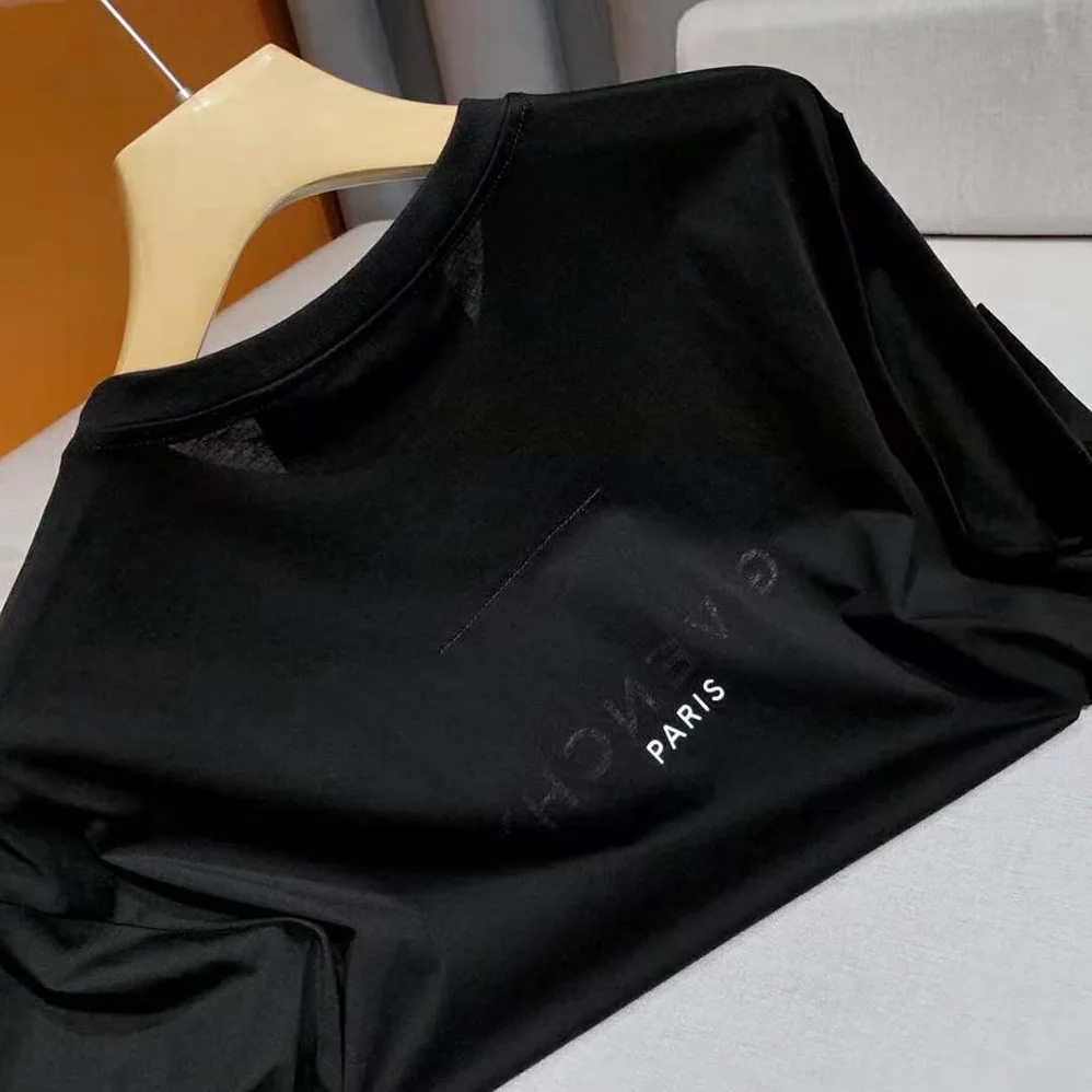Givenchy Reverse Oversized T-Shirt for Women in Black Givenchy Reverse Oversized T-Shirt for Women in Black