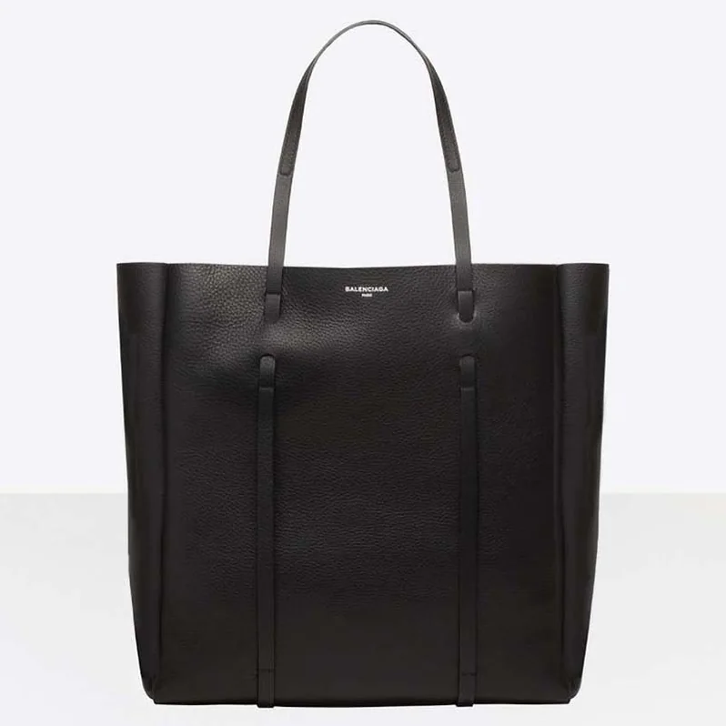 Balenciaga Everyday Tote M Calfskin with Handles in Black Balenciaga Everyday Tote M Calfskin with Handles in Black