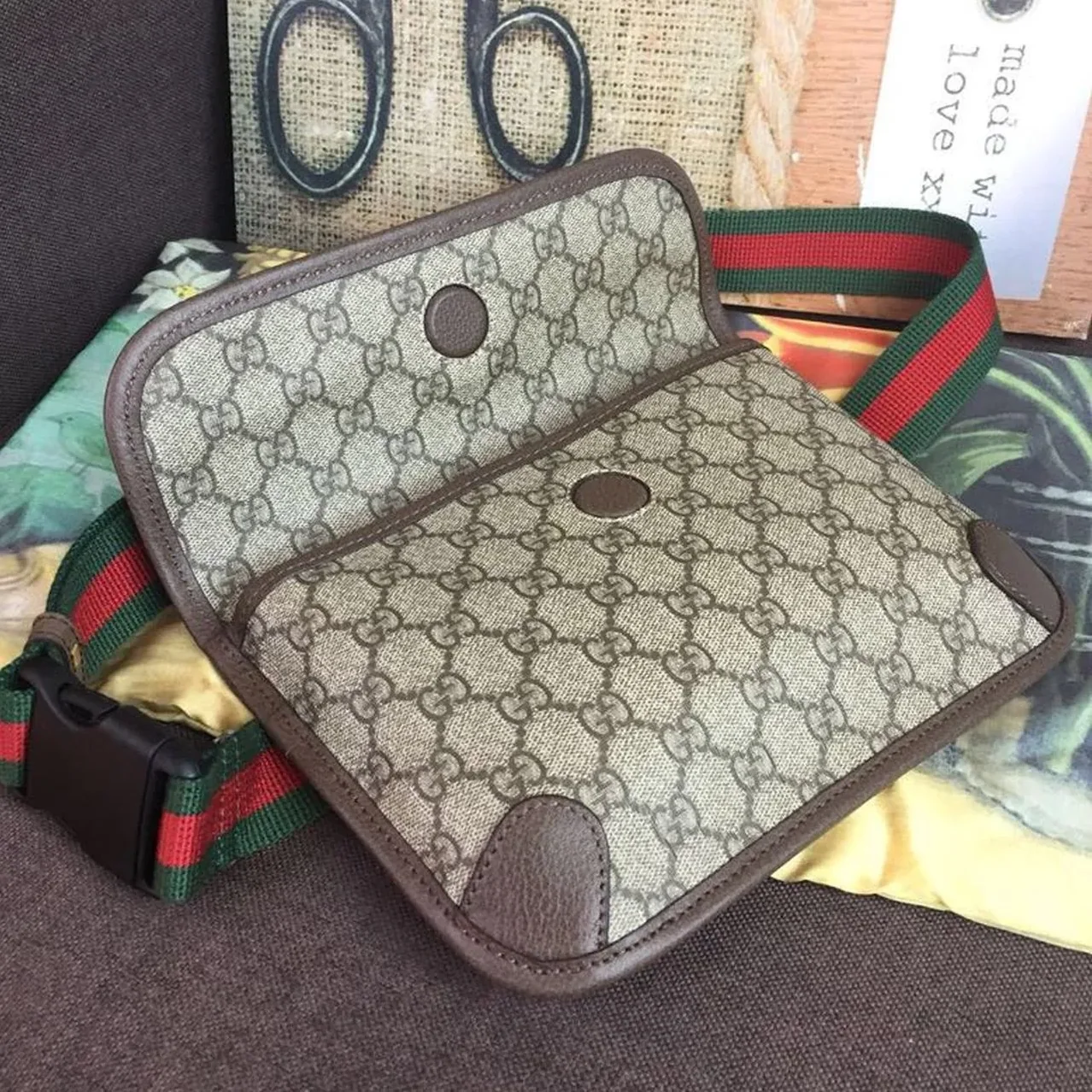 Gucci Neo Vintage GG Supreme Belt Bag Beige/ebony GG Supreme Canvas With Brown / Gucci Neo Vintage GG Supreme Belt Bag Beige/ebony GG Supreme Canvas With Brown /