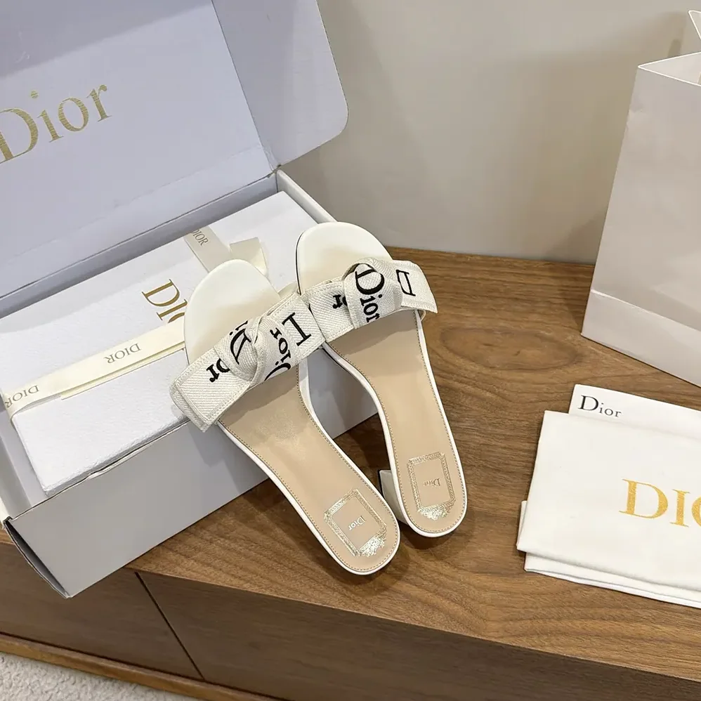 Dior J'Adior Heeled Slide Ivory Embroidered Cotton for Women Dior J'Adior Heeled Slide Ivory Embroidered Cotton for Women