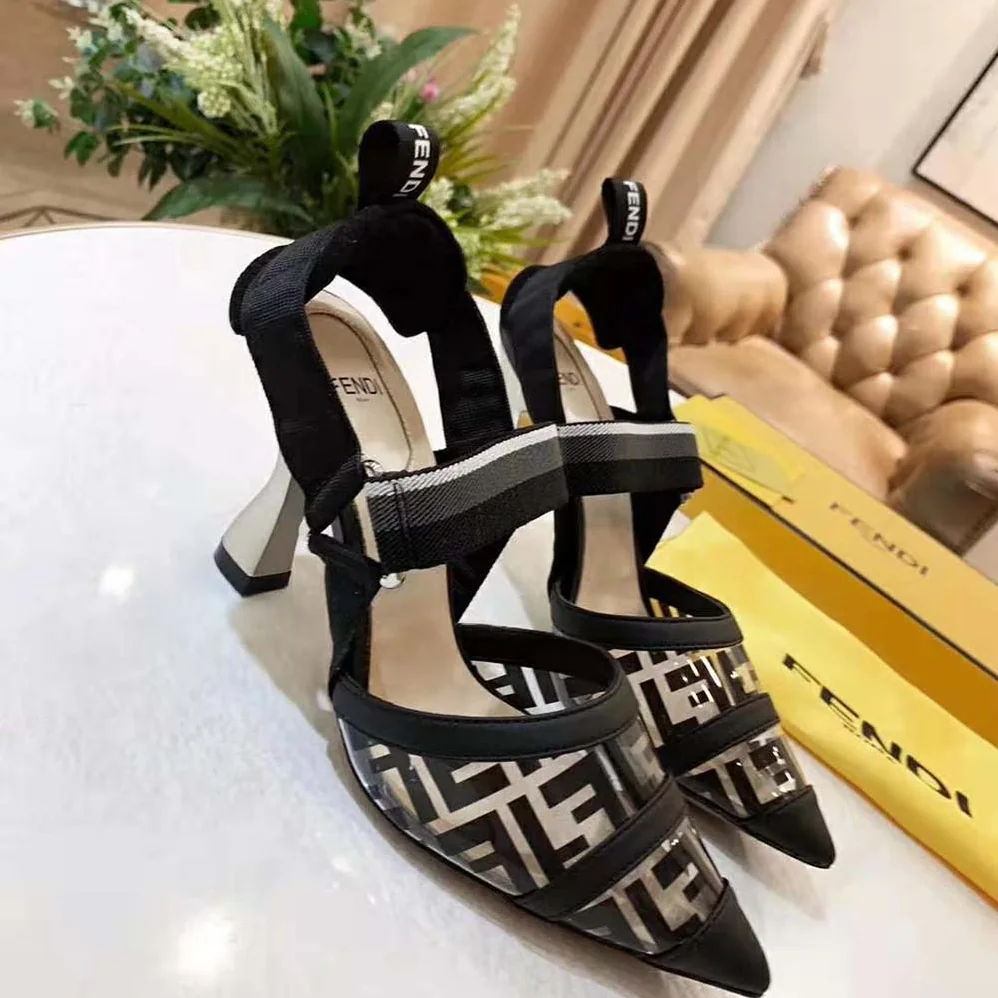 Fendi Pumps Slingbacks in PU and Leather for Women in Black Fendi Pumps Slingbacks in PU and Leather for Women in Black