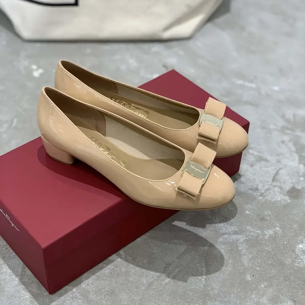 Salvatore Ferragamo Vara Pump for Women in Sandy