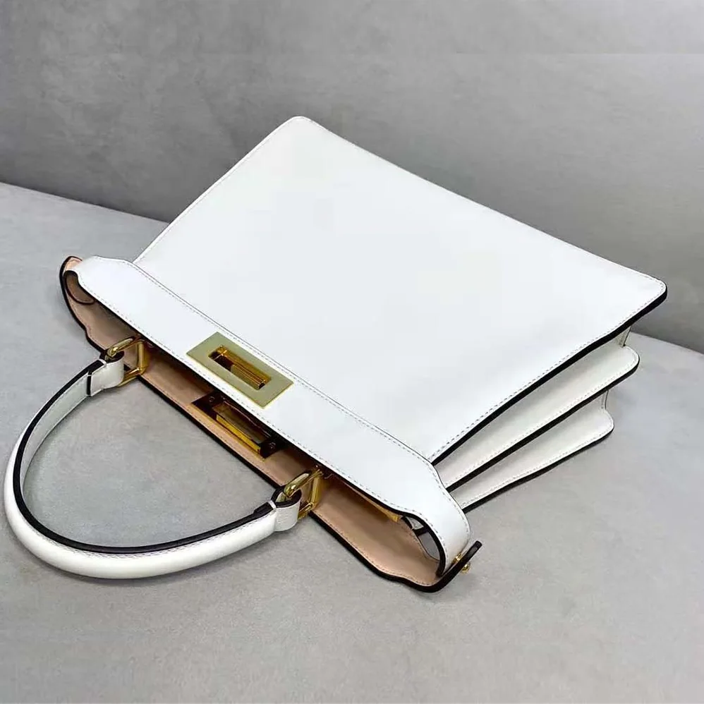 Fendi Peekaboo Iseeu Medium Leather Bag for Women in White Fendi Peekaboo Iseeu Medium Leather Bag for Women in White