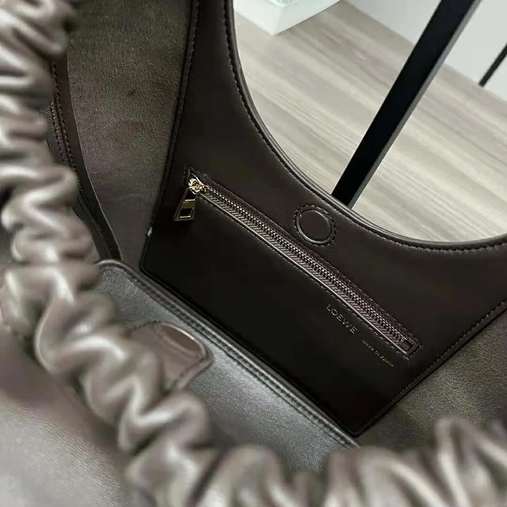 Loewe Small Squeeze Bag in Nappa Lambskin for Women in Chocolate