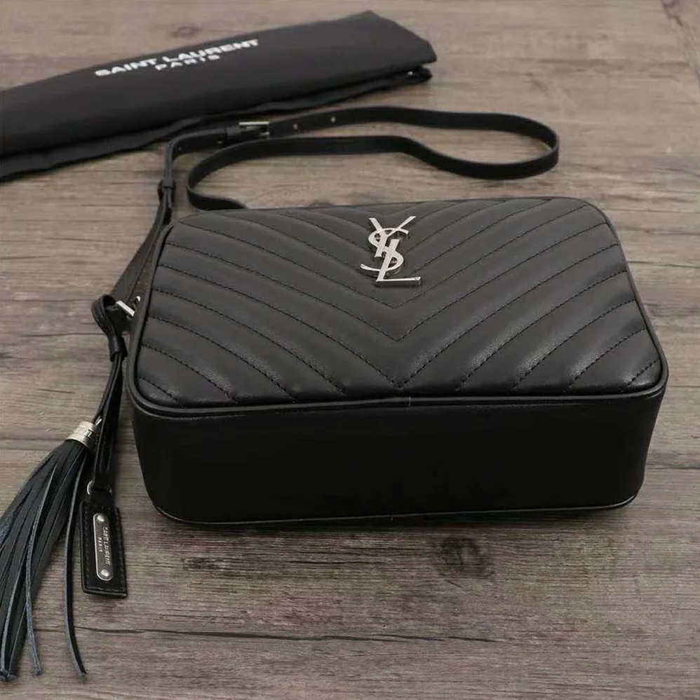 Saint Laurent YSL Lou Camera Bag Matelasse Leather for Women in Silver Saint Laurent YSL Lou Camera Bag Matelasse Leather for Women in Silver