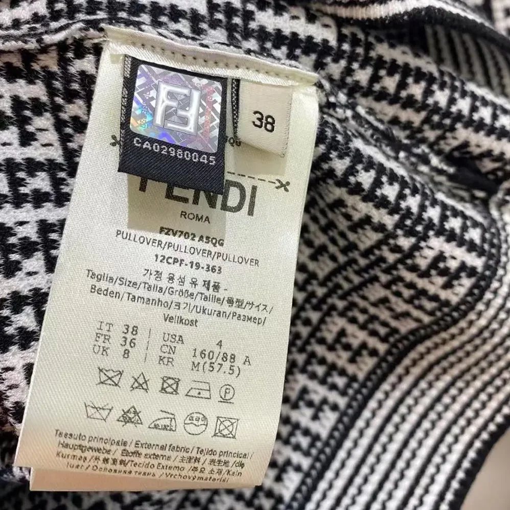 Fendi Sweater Black FF Cotton Jumper for Women
