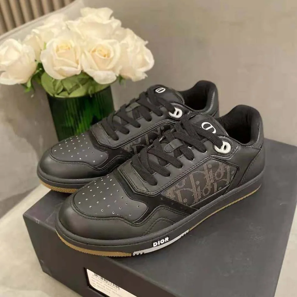 Dior World Tour B27 Low-Top Sneaker for Men in Black Dior World Tour B27 Low-Top Sneaker for Men in Black