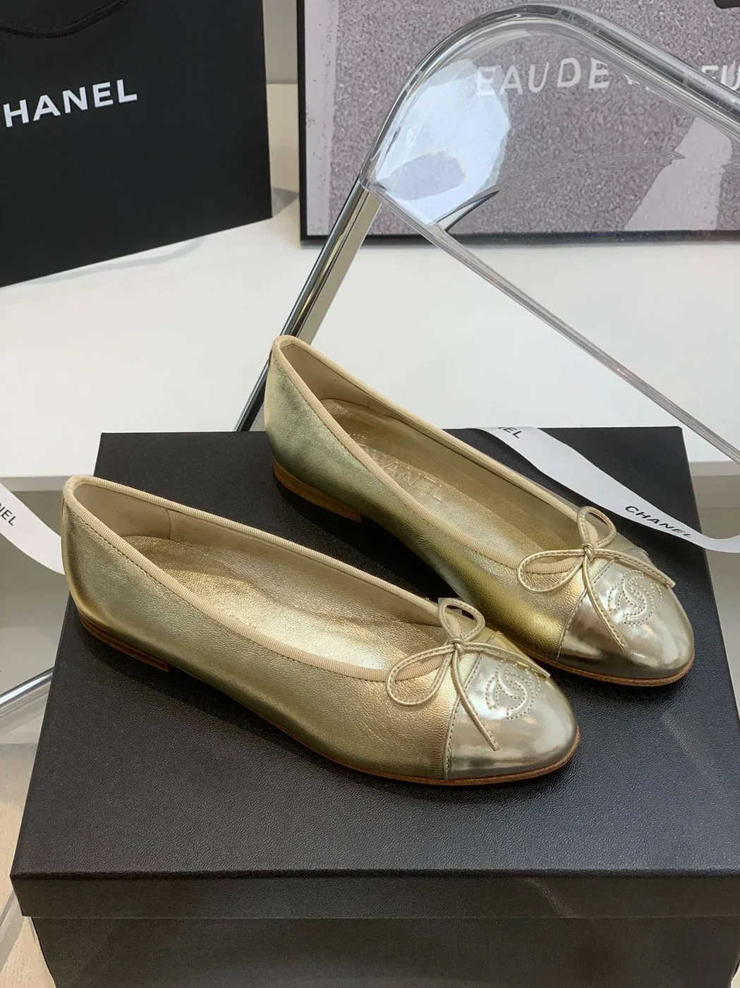 Chanel Ballet Flats Gold Chanel Ballet Flats Gold