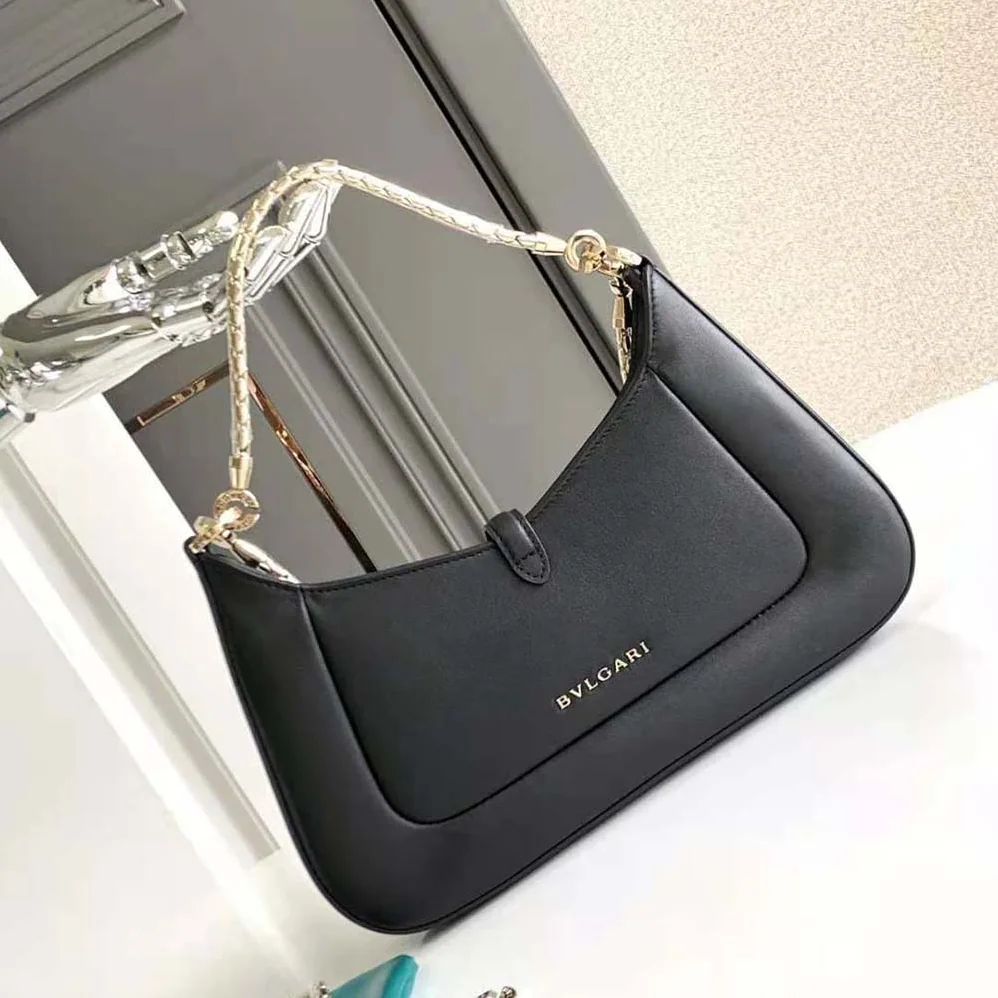 Bvlgari Serpenti Baia Small Shoulder Bag in Calf Leather for Women in Black Bvlgari Serpenti Baia Small Shoulder Bag in Calf Leather for Women in Black